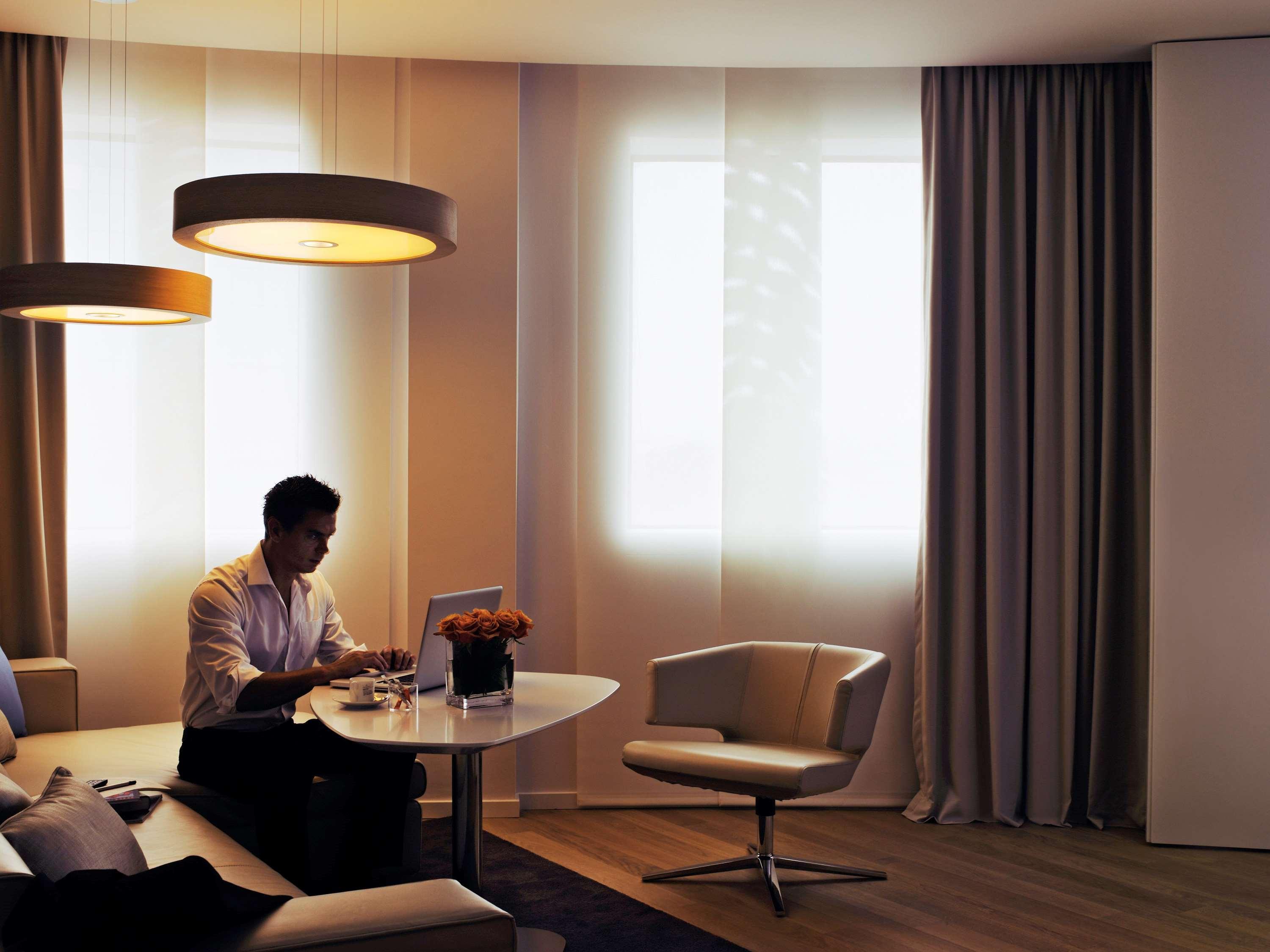 Hotel Pullman Brussels Centre Midi Saint-Gilles Esterno foto