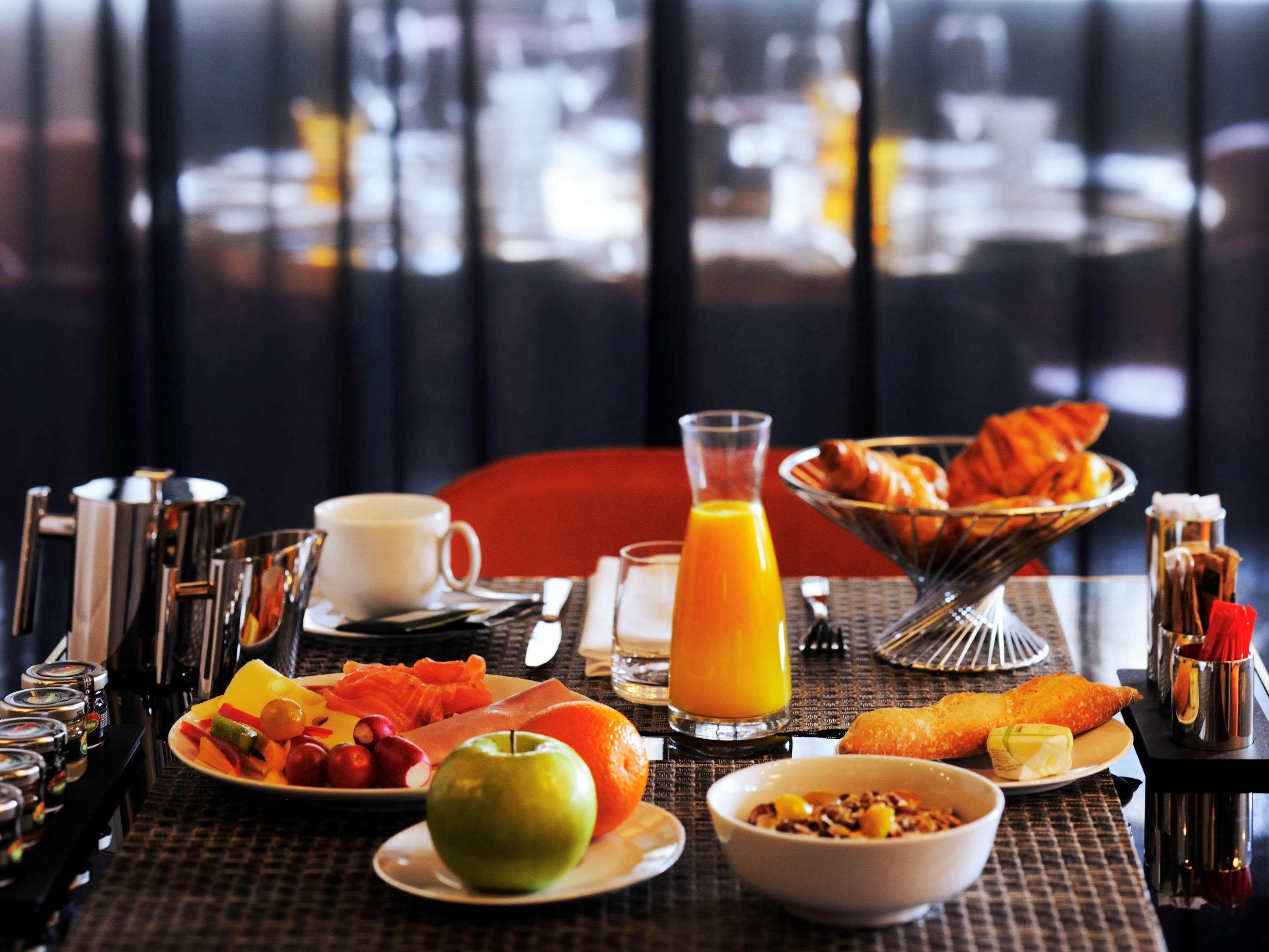 Hotel Pullman Brussels Centre Midi Saint-Gilles Esterno foto