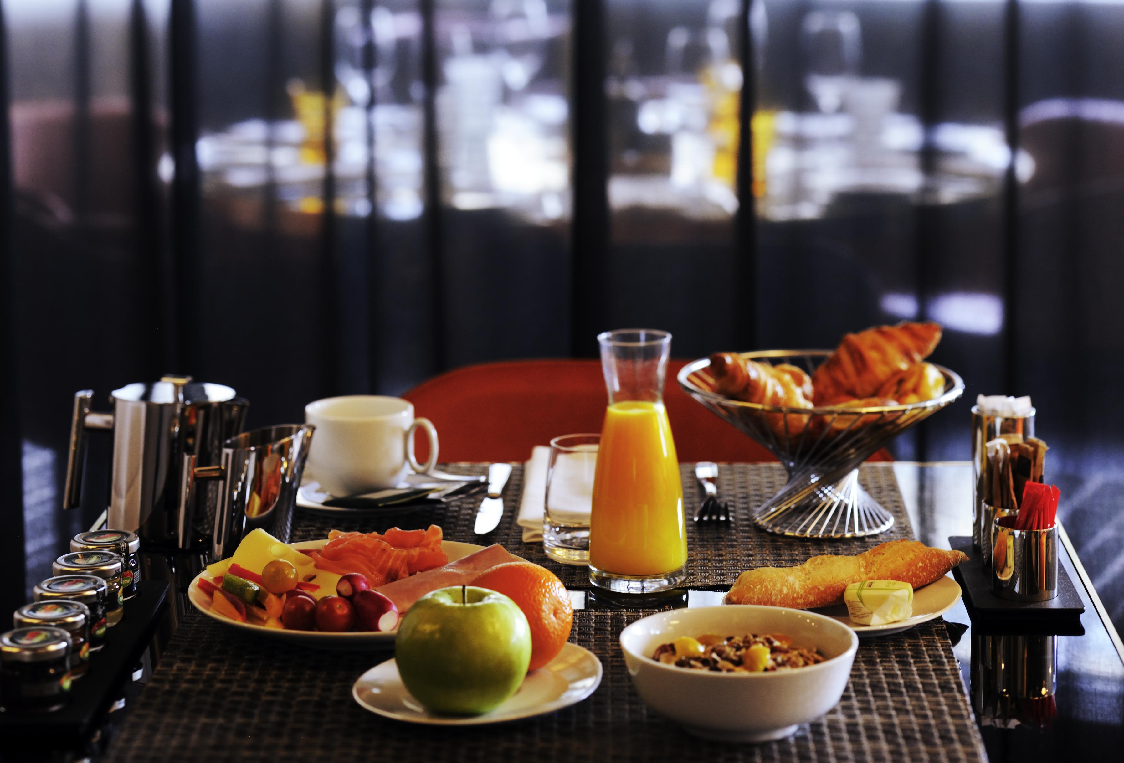 Hotel Pullman Brussels Centre Midi Saint-Gilles Esterno foto