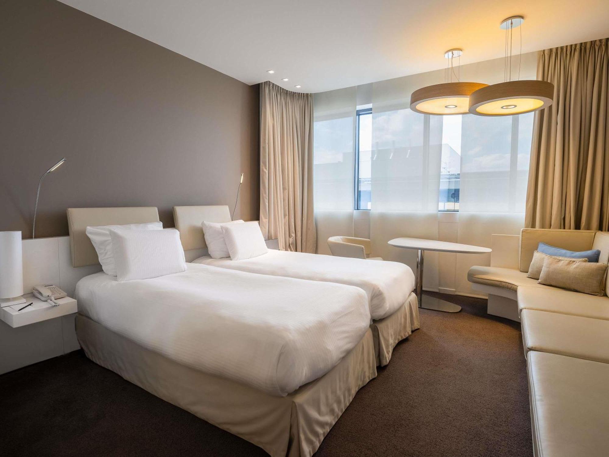 Hotel Pullman Brussels Centre Midi Saint-Gilles Esterno foto